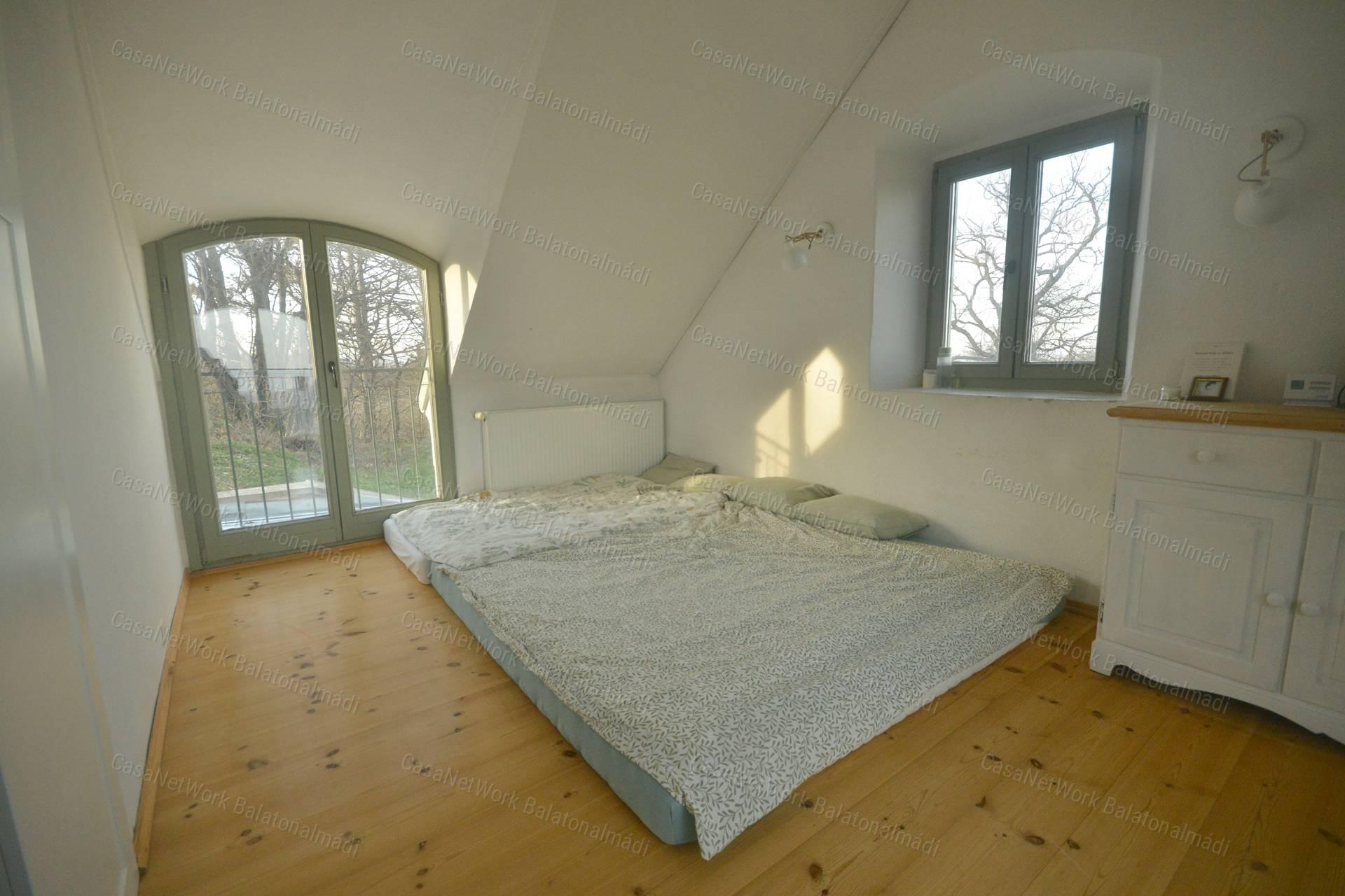 2,4 ha öko-birtok a Balaton-felvidéki Nemzeti Park tetején