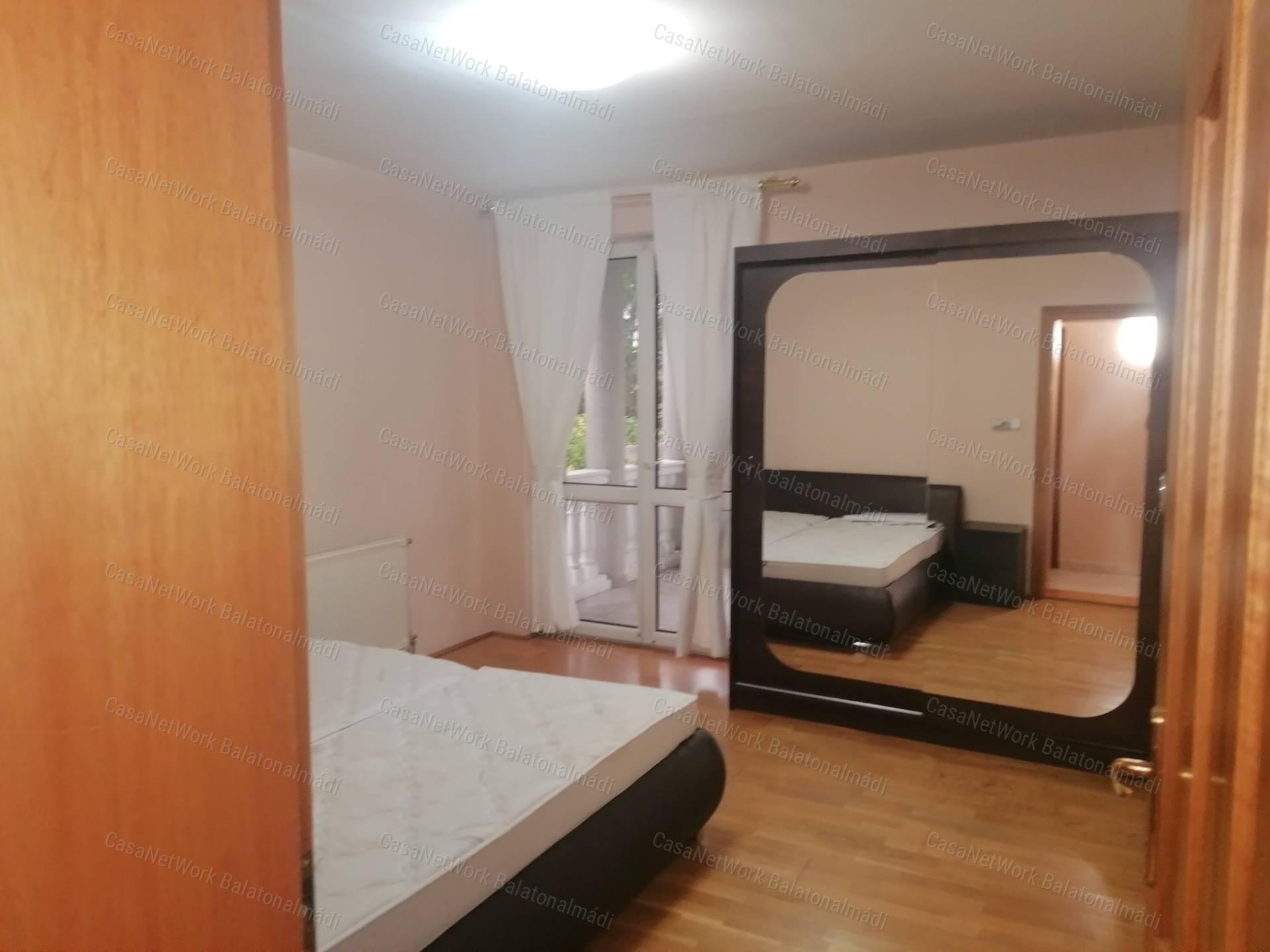 Kiadó panorámás lakás