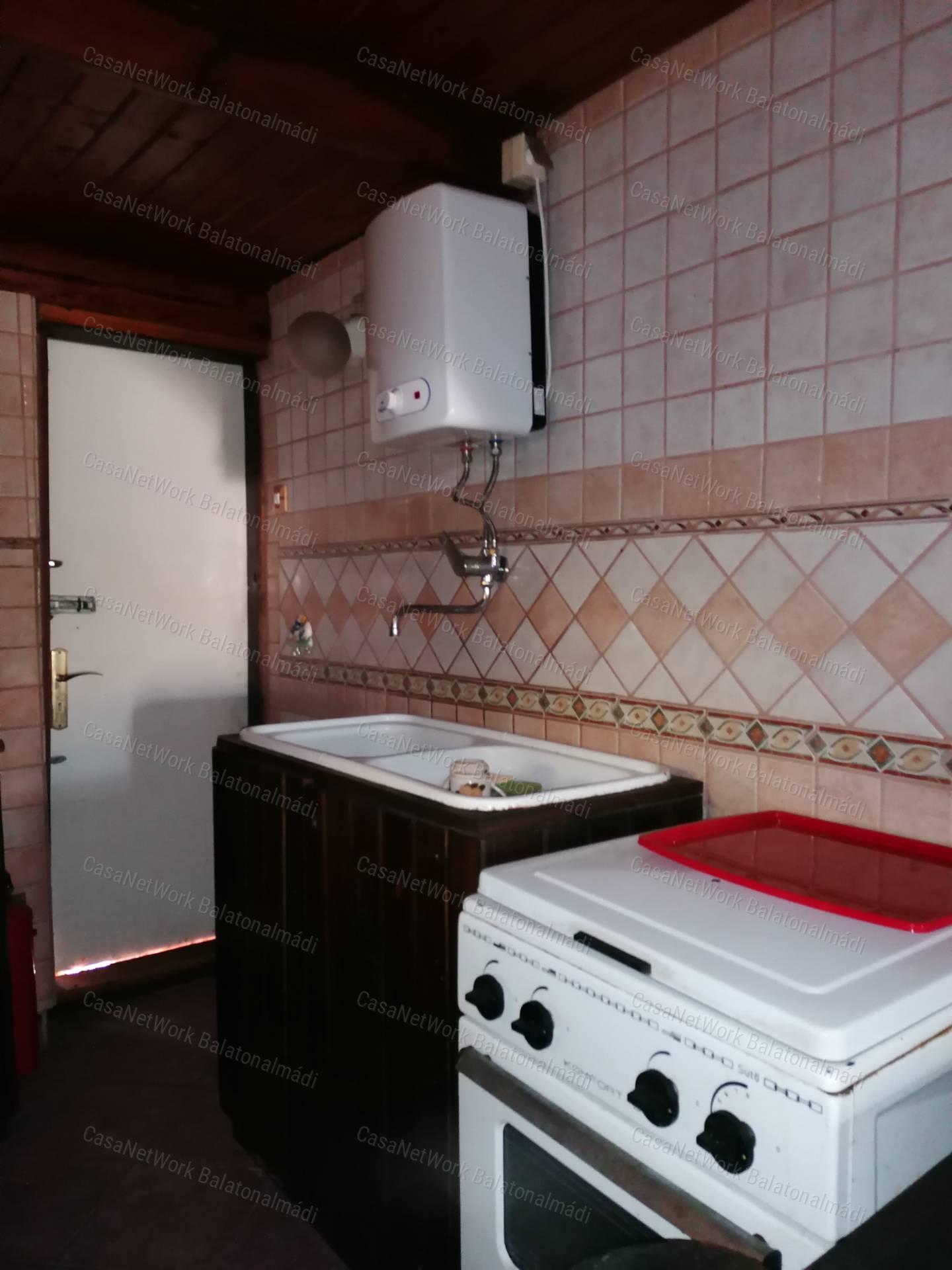 Régi idők bájos nyaralója, avagy Toldi és a malomkő esete!