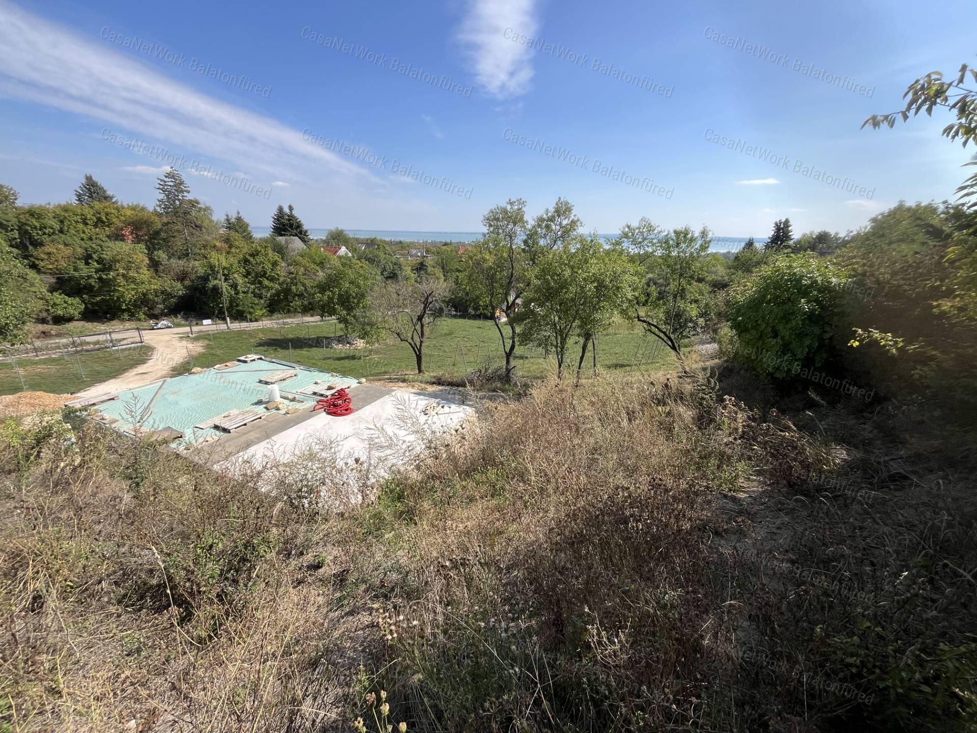 Paloznaki Balatoni Panorámás épület és szőlő birtok