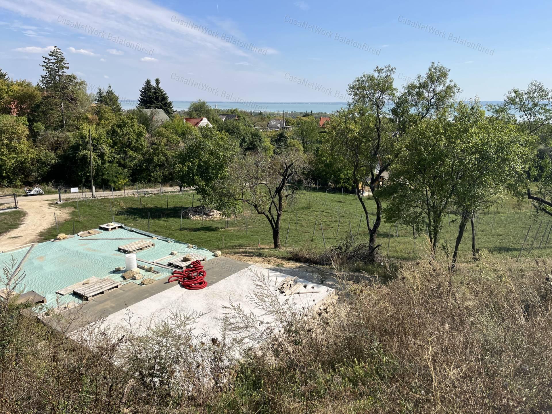 Paloznaki Balatoni Panorámás épület és szőlő birtok