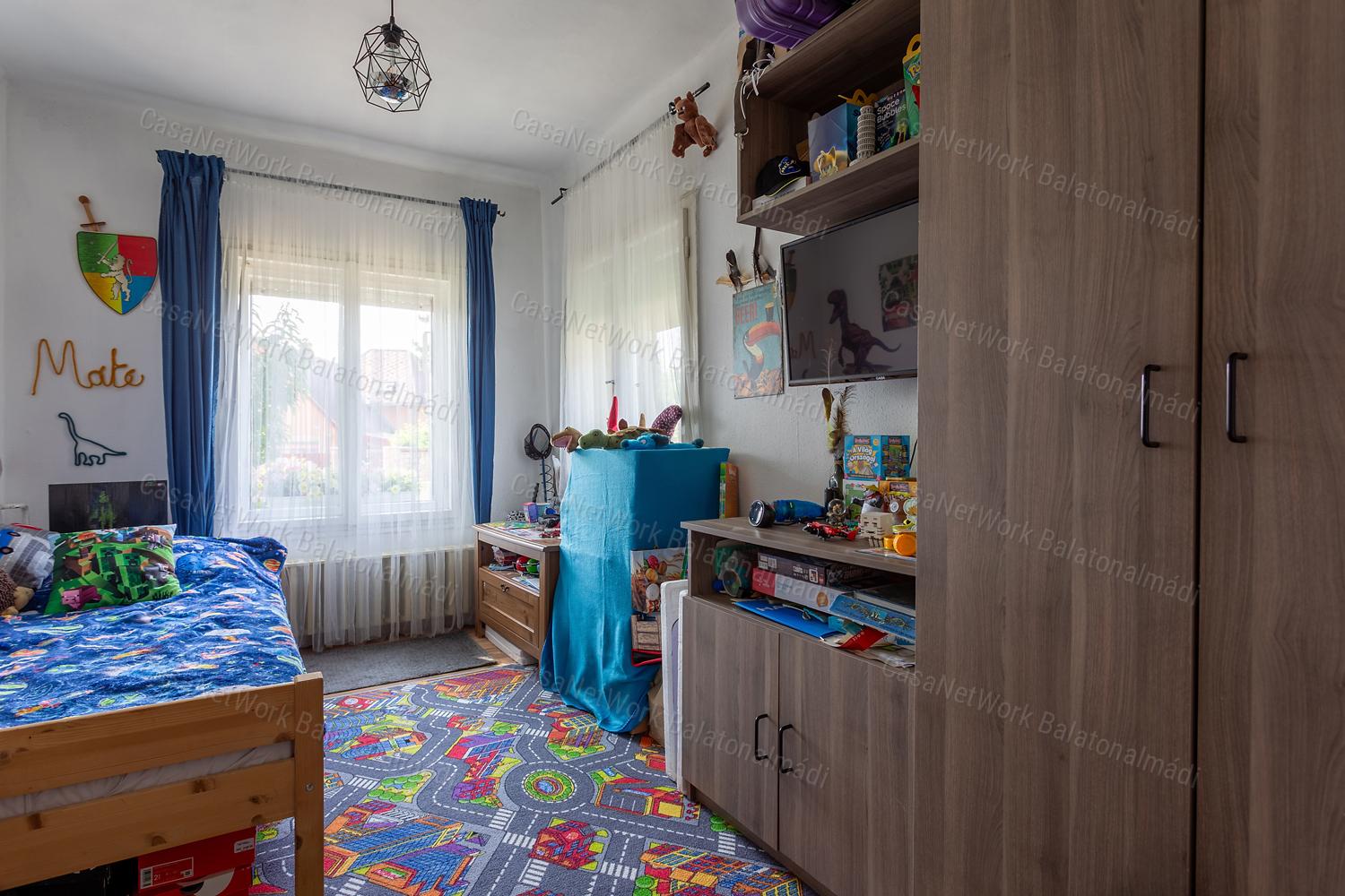 Tágas telek, két élettér, kiváló balatoni lokáció
