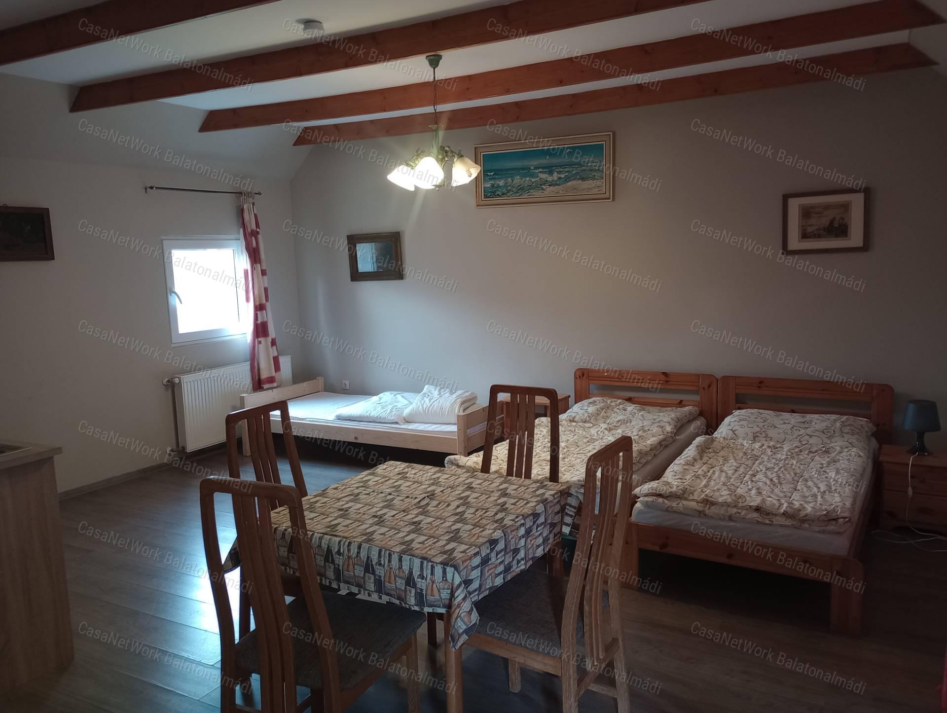 Litéren 4 lakást tartalmazó társasház eladó