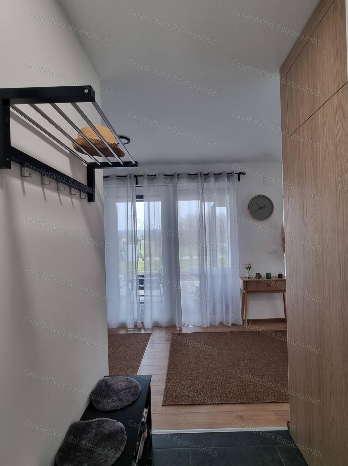 Eladó új építésű ikerházfél Balatonkenesén!