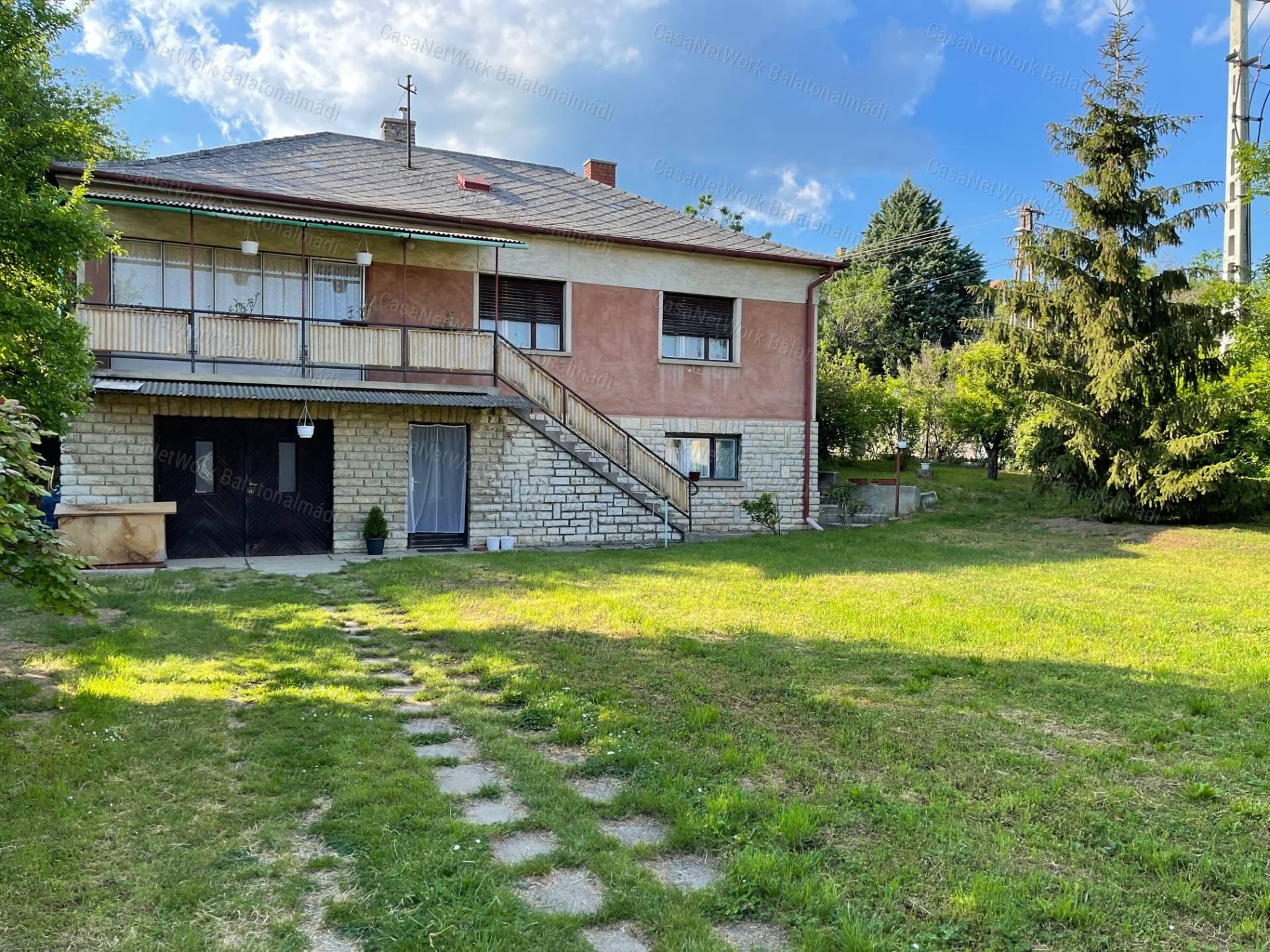 Családi ház eladó Balatonfüreden