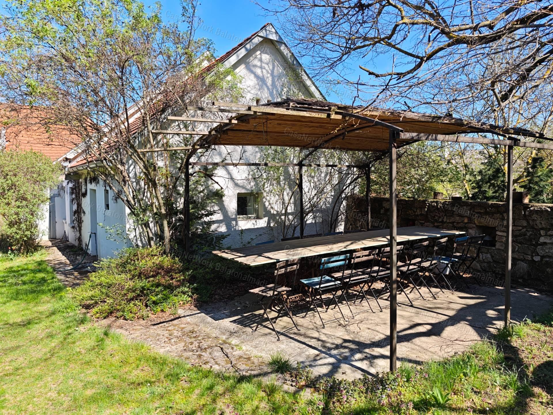 Eladó egy csodálatos vendégház Barnagon