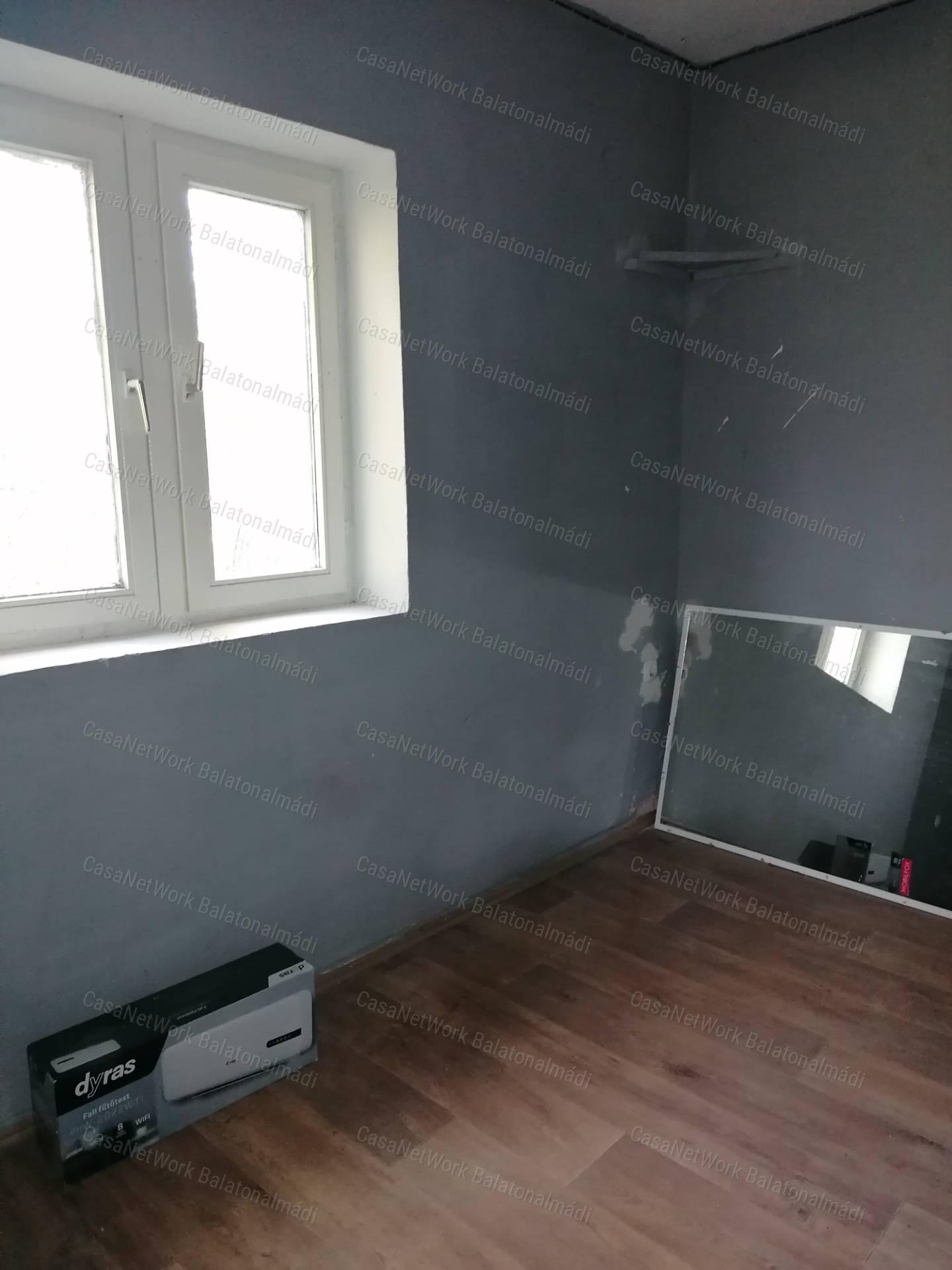Patakparti ház a Bakonyban!