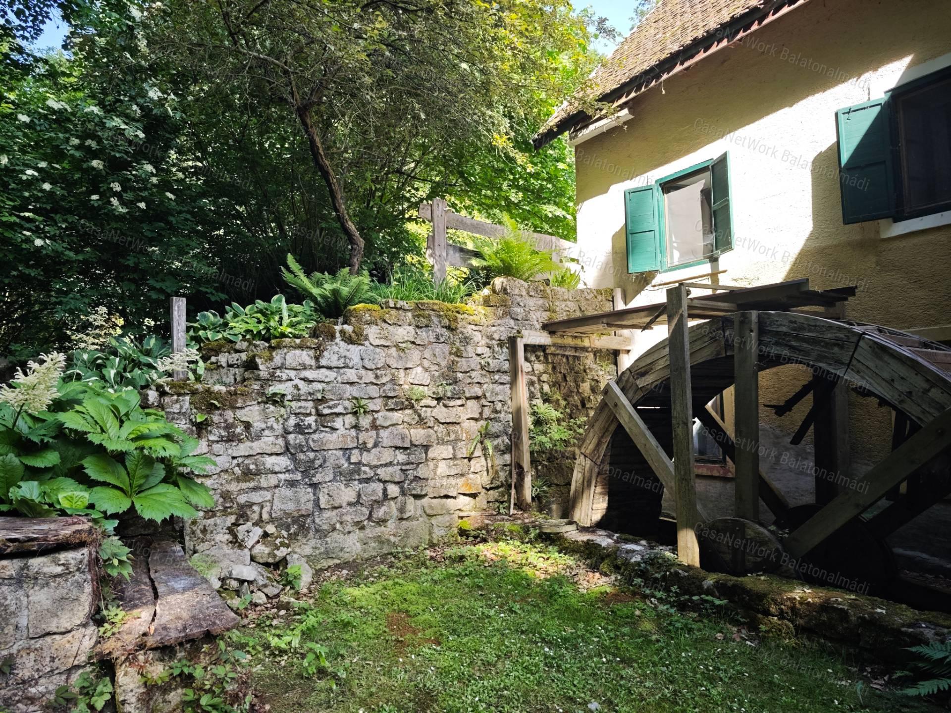 Vászolyban festői birtok eladó molnárházzal és vízimalommal
