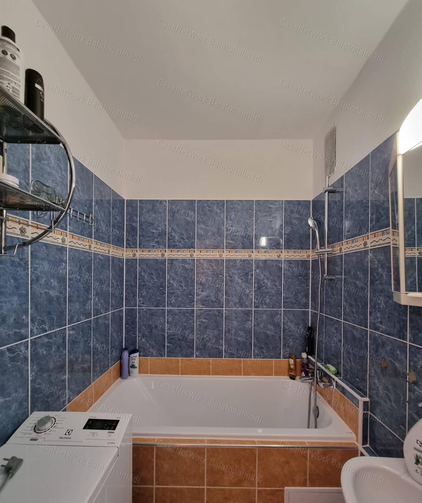 Eladó társasházi lakás Veszprém Egyetemváros városrészén!