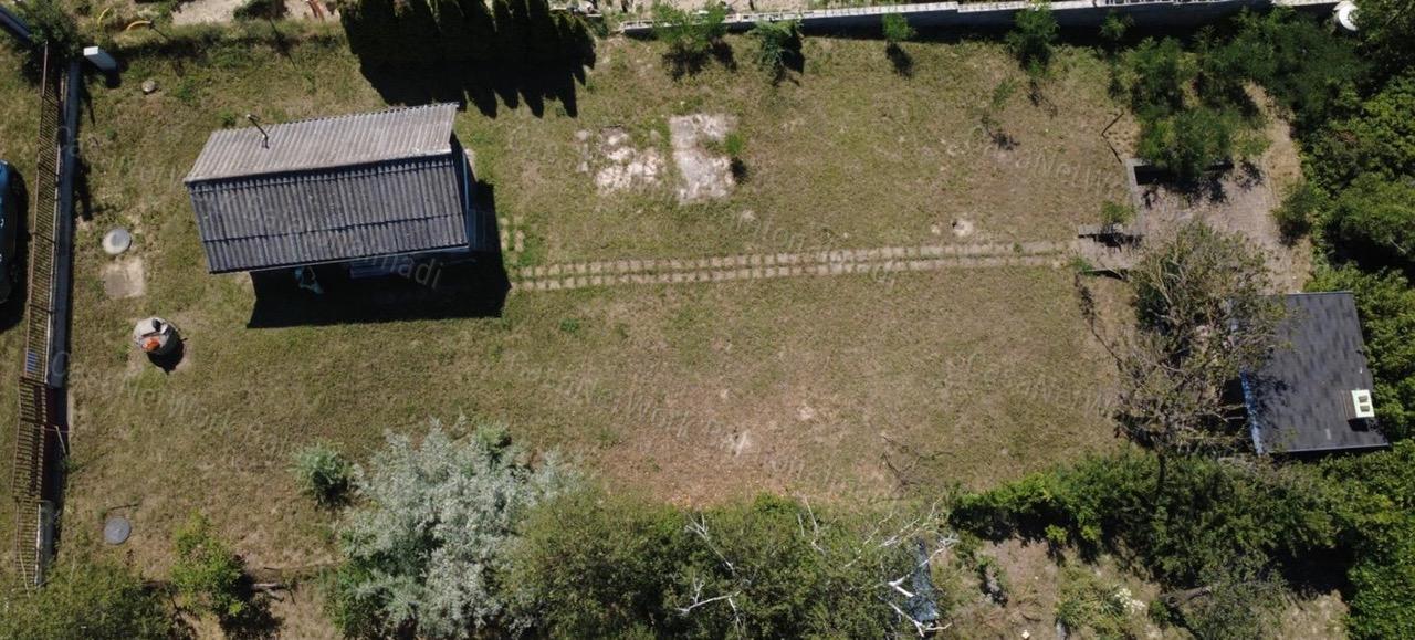 Balatonkenesén belterületi panorámás építési telek összközművel eladó