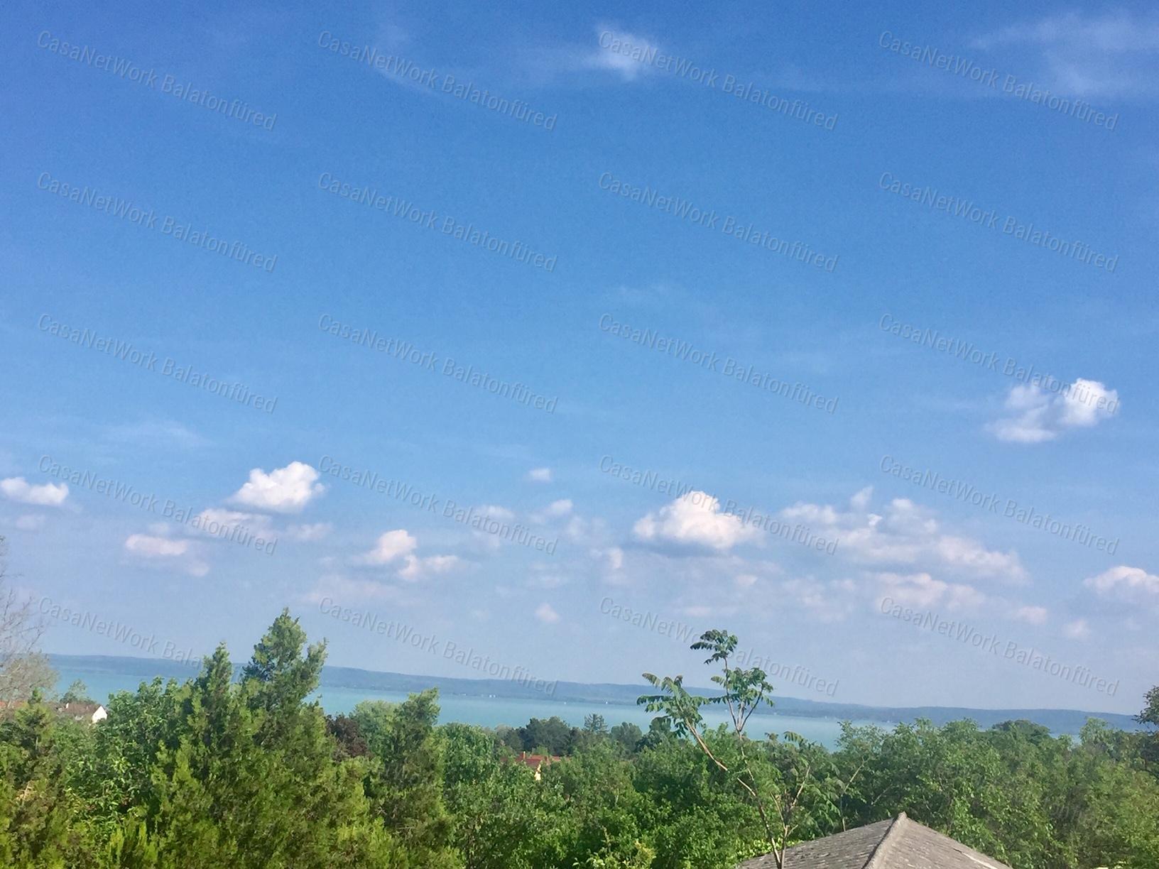 PANORÁMÁS LUXUS CSALÁDI HÁZ