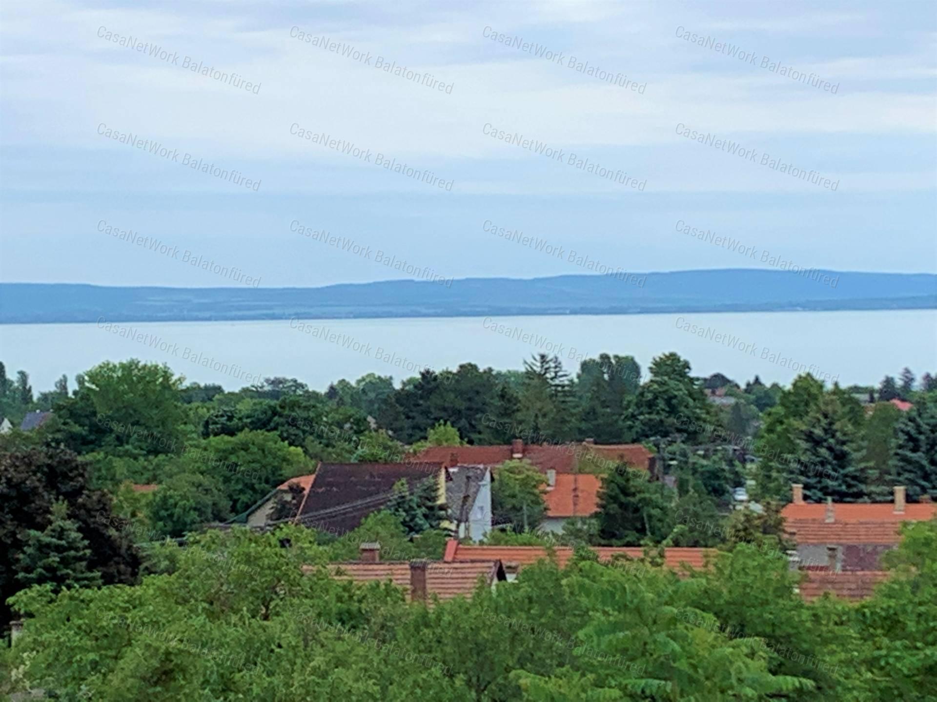 PANORÁMÁS LUXUS CSALÁDI HÁZ