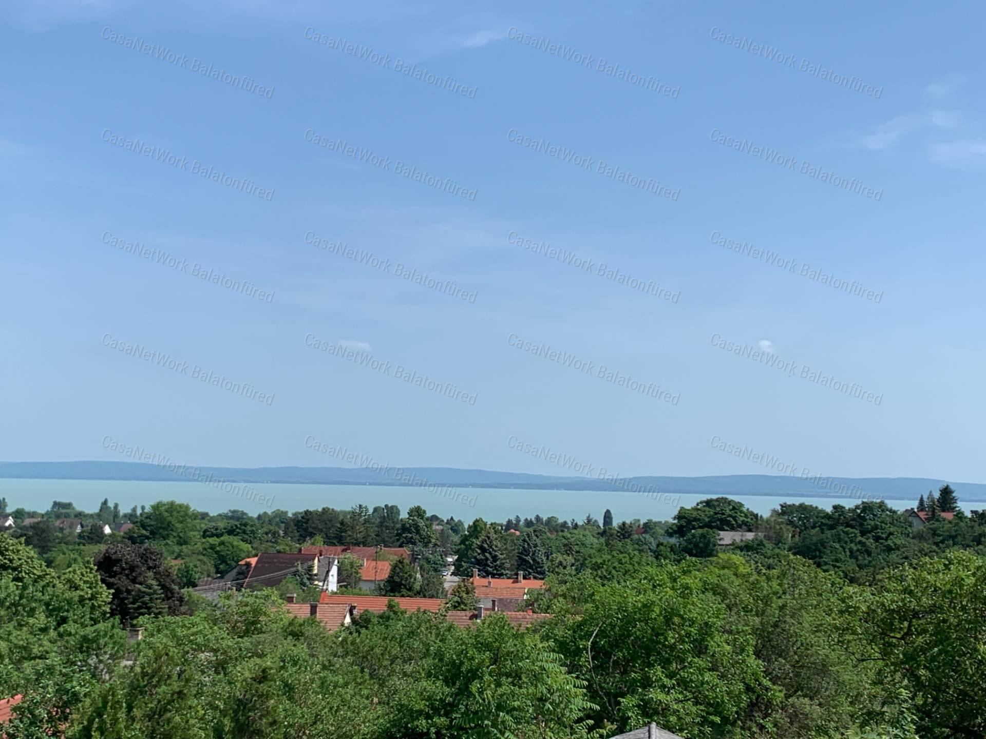 PANORÁMÁS LUXUS CSALÁDI HÁZ