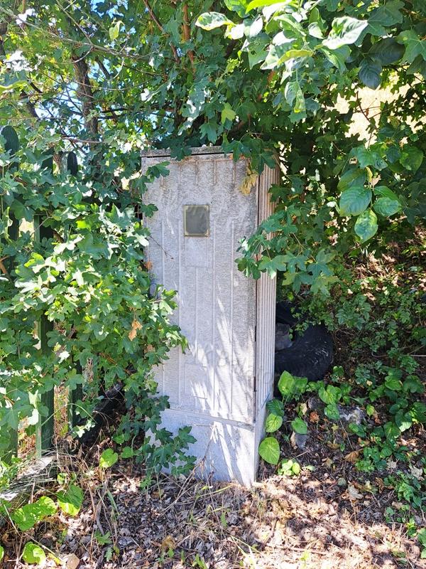 Eladó borospince körpanorámával,  szőlővel  Vászolyon!