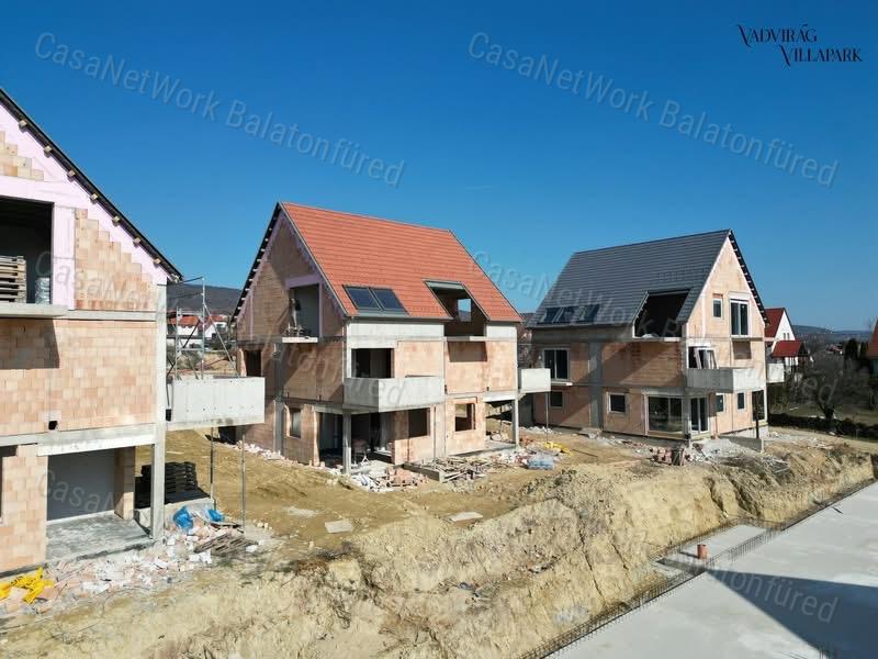 Eladó újszerű állapotú ház - Balatonfüred