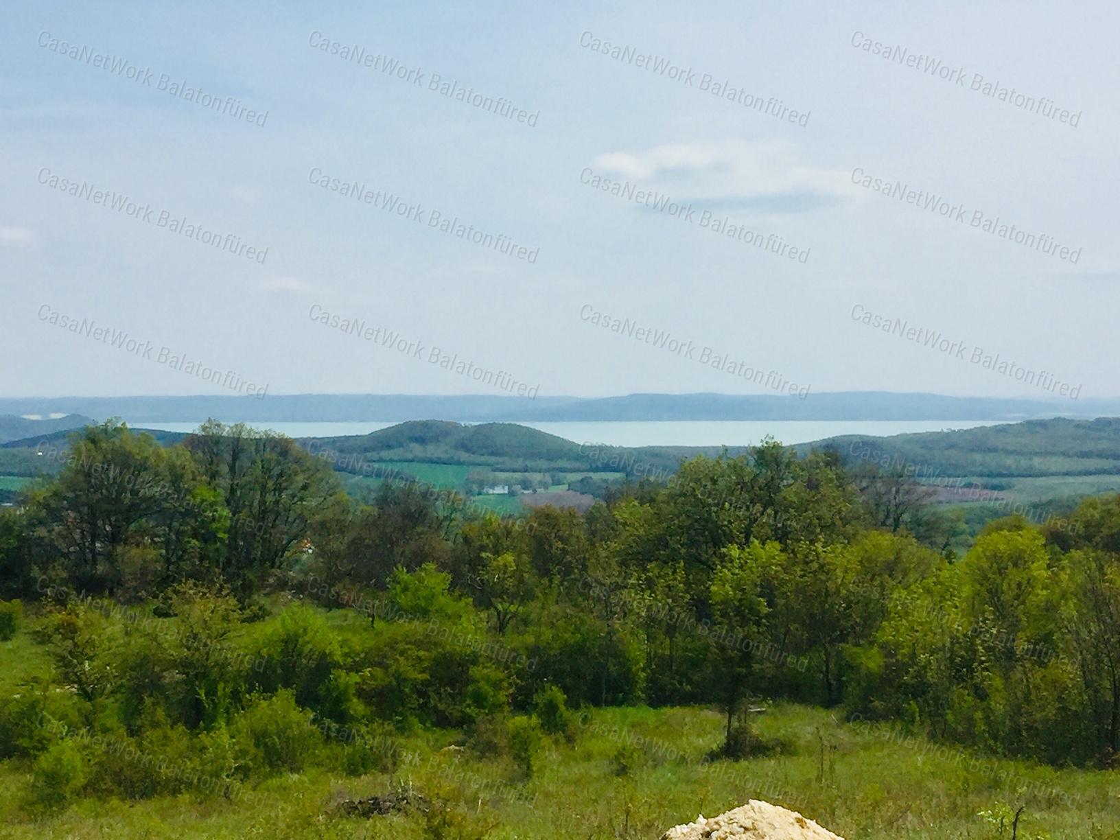 Csodálatos panorámával nagy telek ELADÓ