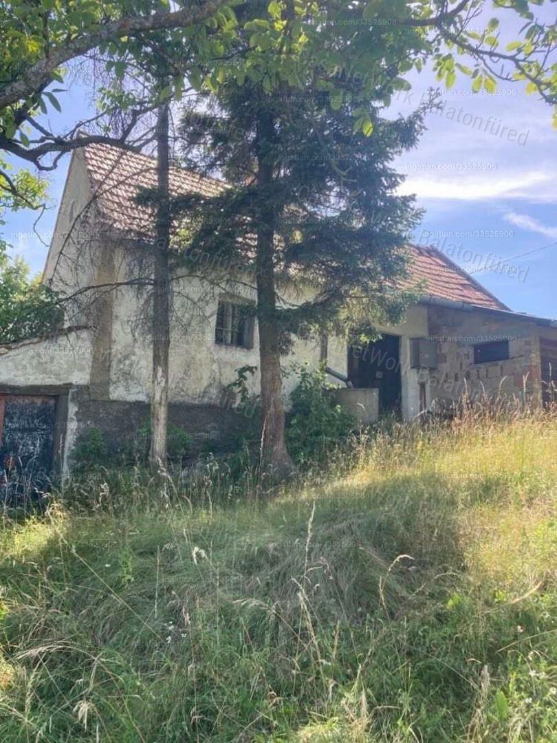 Csodálatos panorámával nagy telek ELADÓ