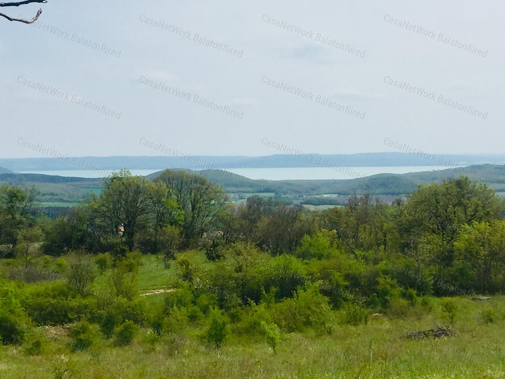 Csodálatos panorámával nagy telek ELADÓ