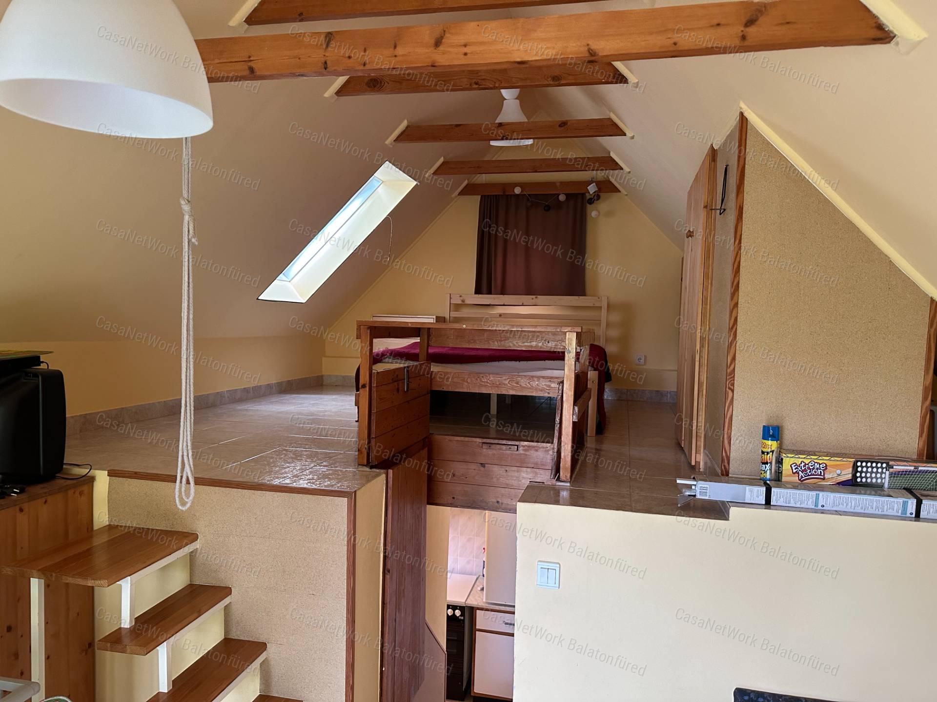 Tihany gyöngyszemén, Sajkodon NYARALÓ ELADÓ!