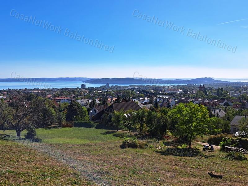 Körpanorámás , építhető - eladó MEZŐGAZDASÁGI TERÜLET BALATONFÜREDEN
