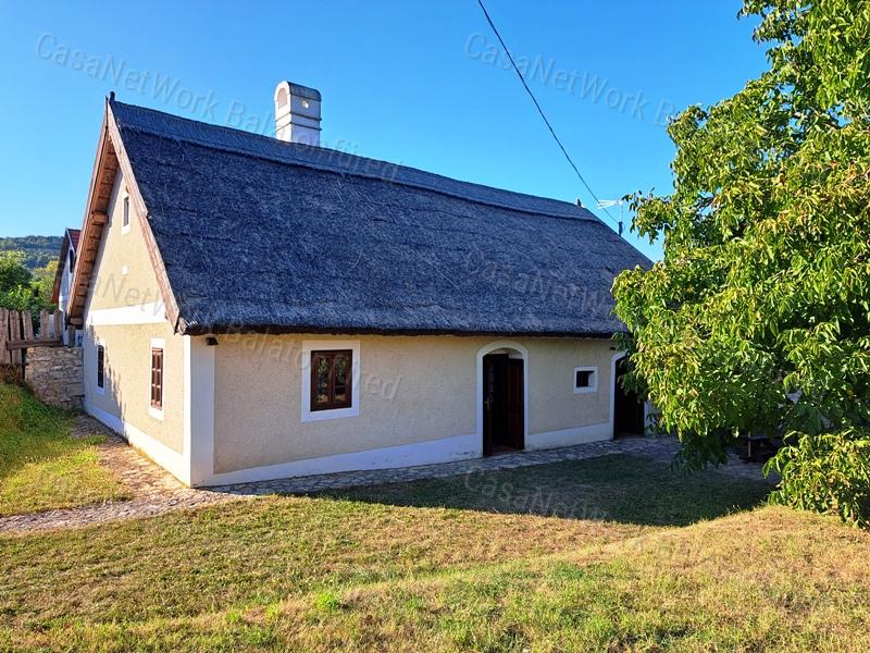 Felújított Parasztház 1820-ból - eladó LAKÓHÁZ PÉCSELYEN
