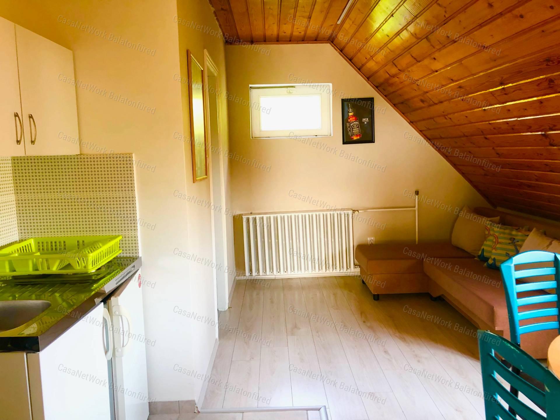 Balatoni Rész Panorámás patak parti Családi ház