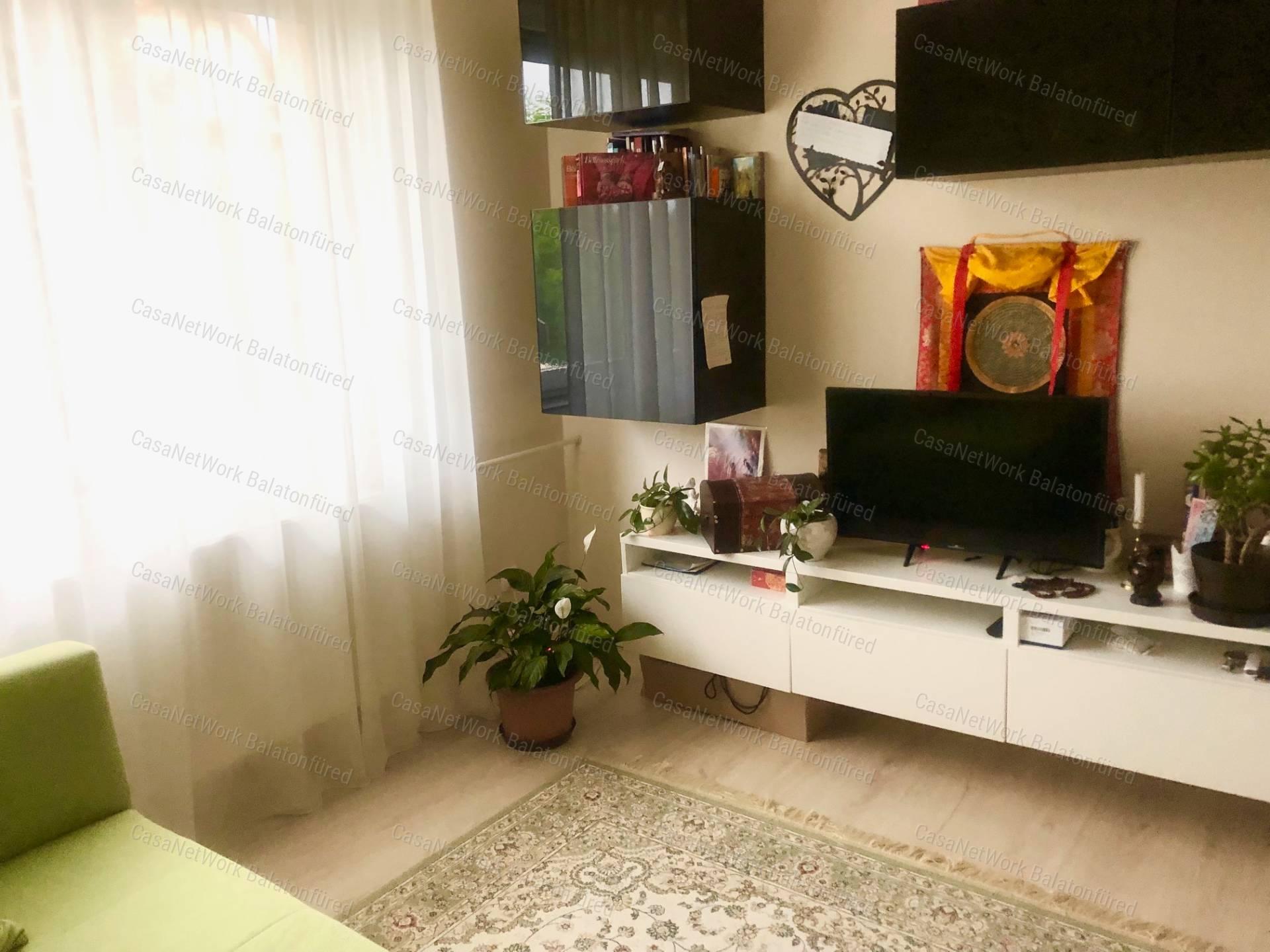 Balatoni Rész Panorámás patak parti Családi ház