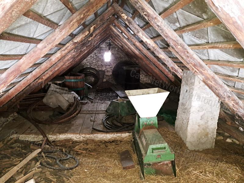 Természet közeli lehetőség -eladó GAZDASÁGI ÉPÜLET BALATONCSICSÓN