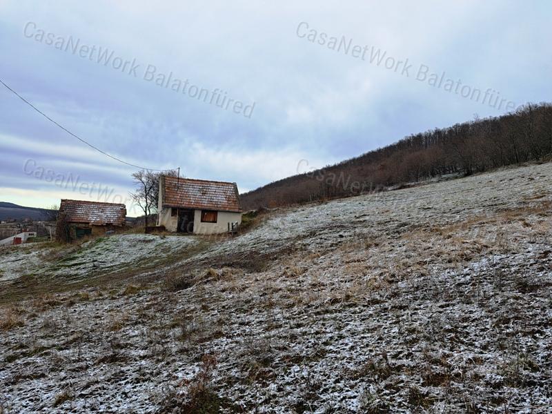 Örök tájpanorámás - eladó GAZDASÁGI ÉPÜLET MONOSTORAPÁTIBAN