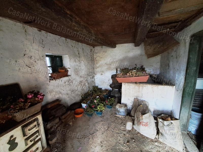 Örök tájpanorámás - eladó GAZDASÁGI ÉPÜLET MONOSTORAPÁTIBAN