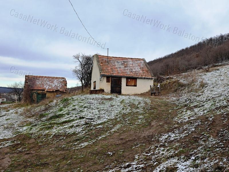 Örök tájpanorámás - eladó GAZDASÁGI ÉPÜLET MONOSTORAPÁTIBAN