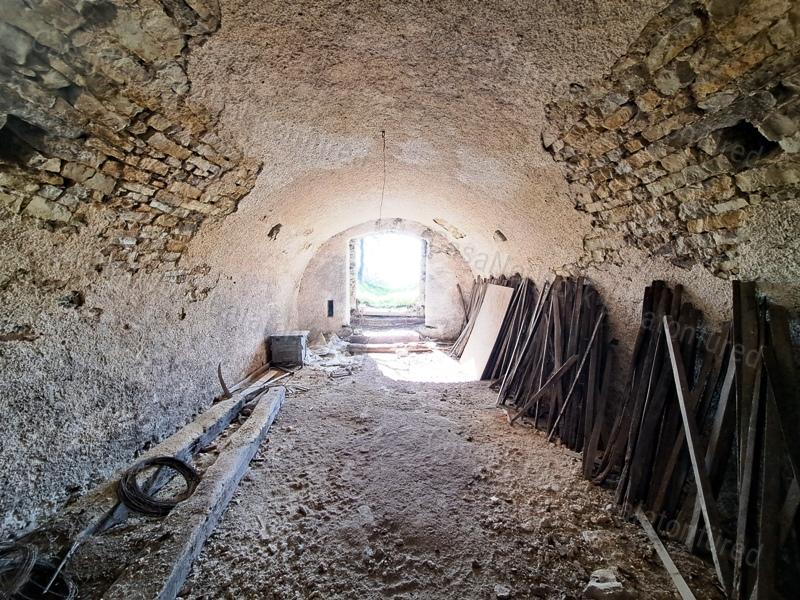 Tájpanorámás, építhető-eladó MEZŐGAZDASÁGI TERÜLET KÖVESKÁLON