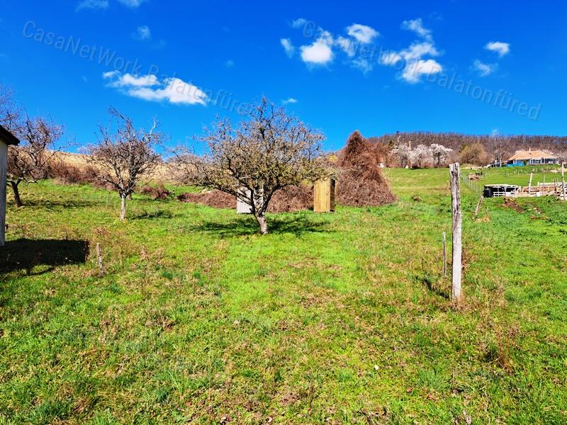 Építhető, tájpanorámás- eladó MEZŐGAZDASÁGI TERÜLET KÖVESKÁLON