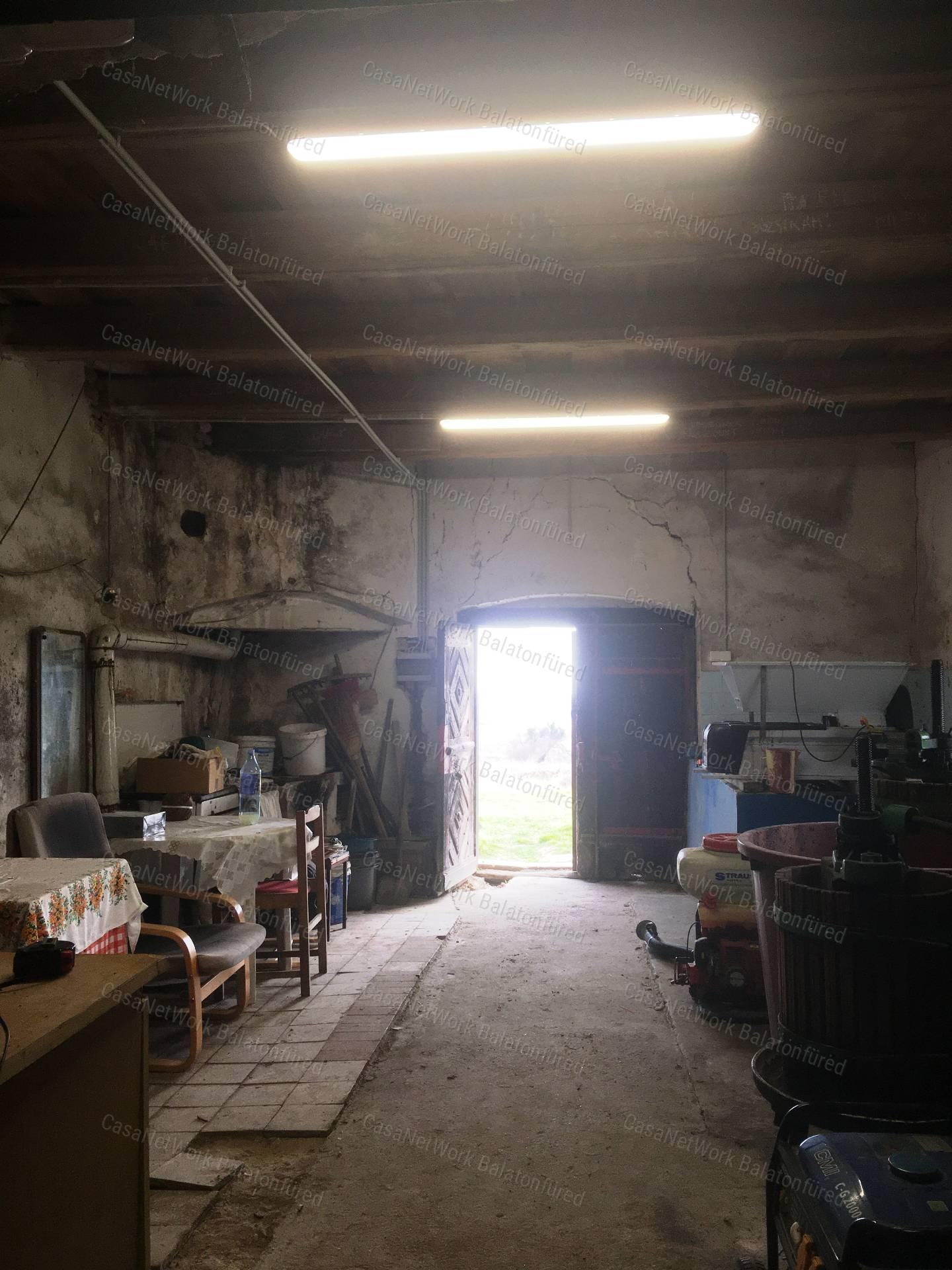 Örök Panorámás  pince - présház  Érvényes építési engedéllyel