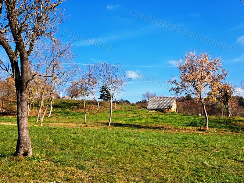 Panorámás építési telkek -eladó CSERSZEGTOMAJ belterületén