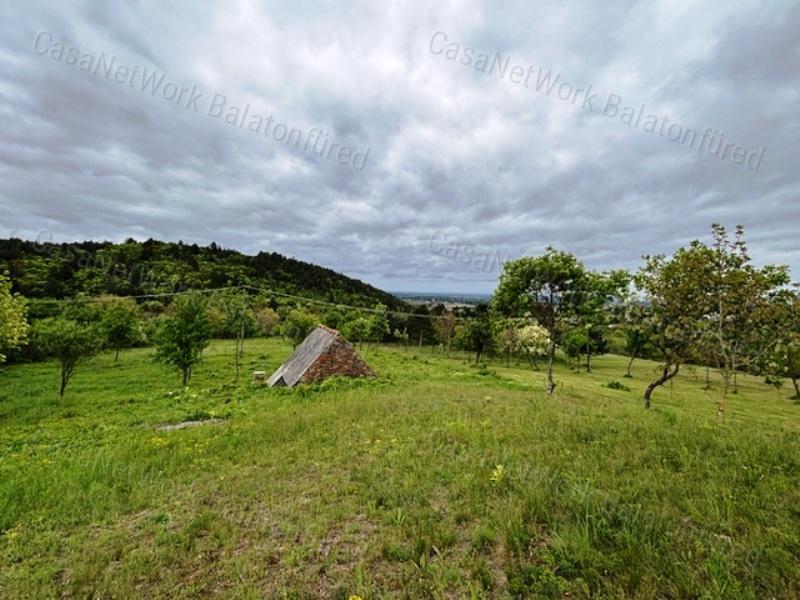 Panorámás építési telkek -eladó CSERSZEGTOMAJ belterületén