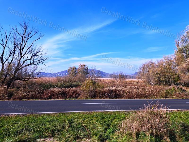 Badacsonytördemicen, a 71-es út mentén, 952 m2 nádas terület eladó