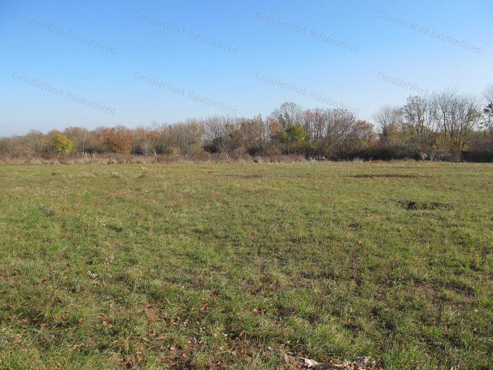 Kertes mezőgazdasági terület Vörösmálon