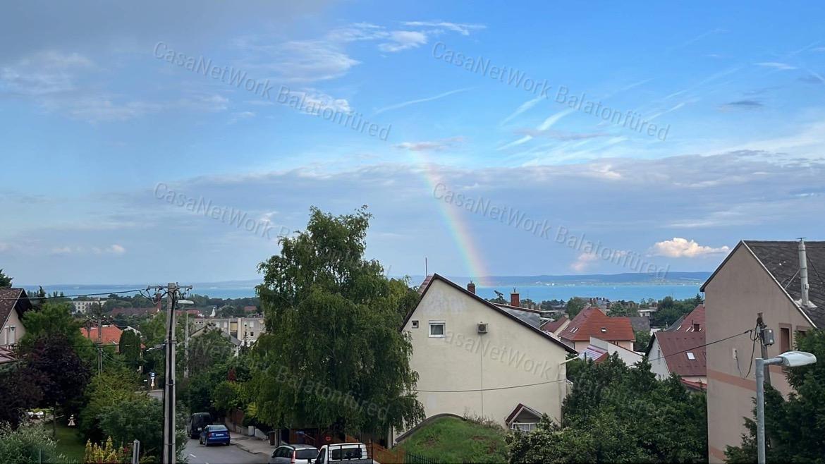 Panorámás lakás eladó Balatonfüreden