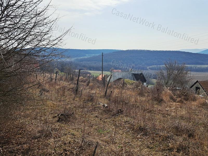 Építhető, tájpanorámás -MEZŐGAZDASÁGI TERÜLET BALATONCSICSÓN