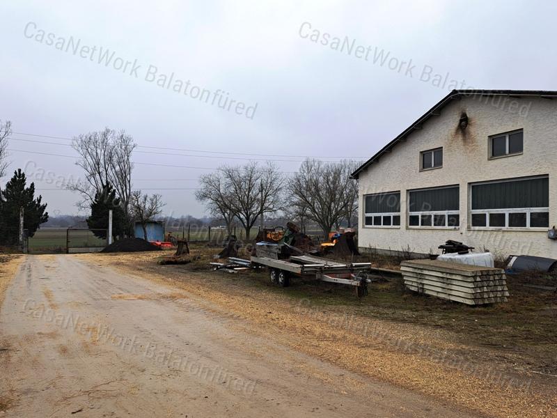 Vállalkozók, Kiváló lokációban- eladó IPARTELEP és MŰHELY VESZPRÉMBEN
