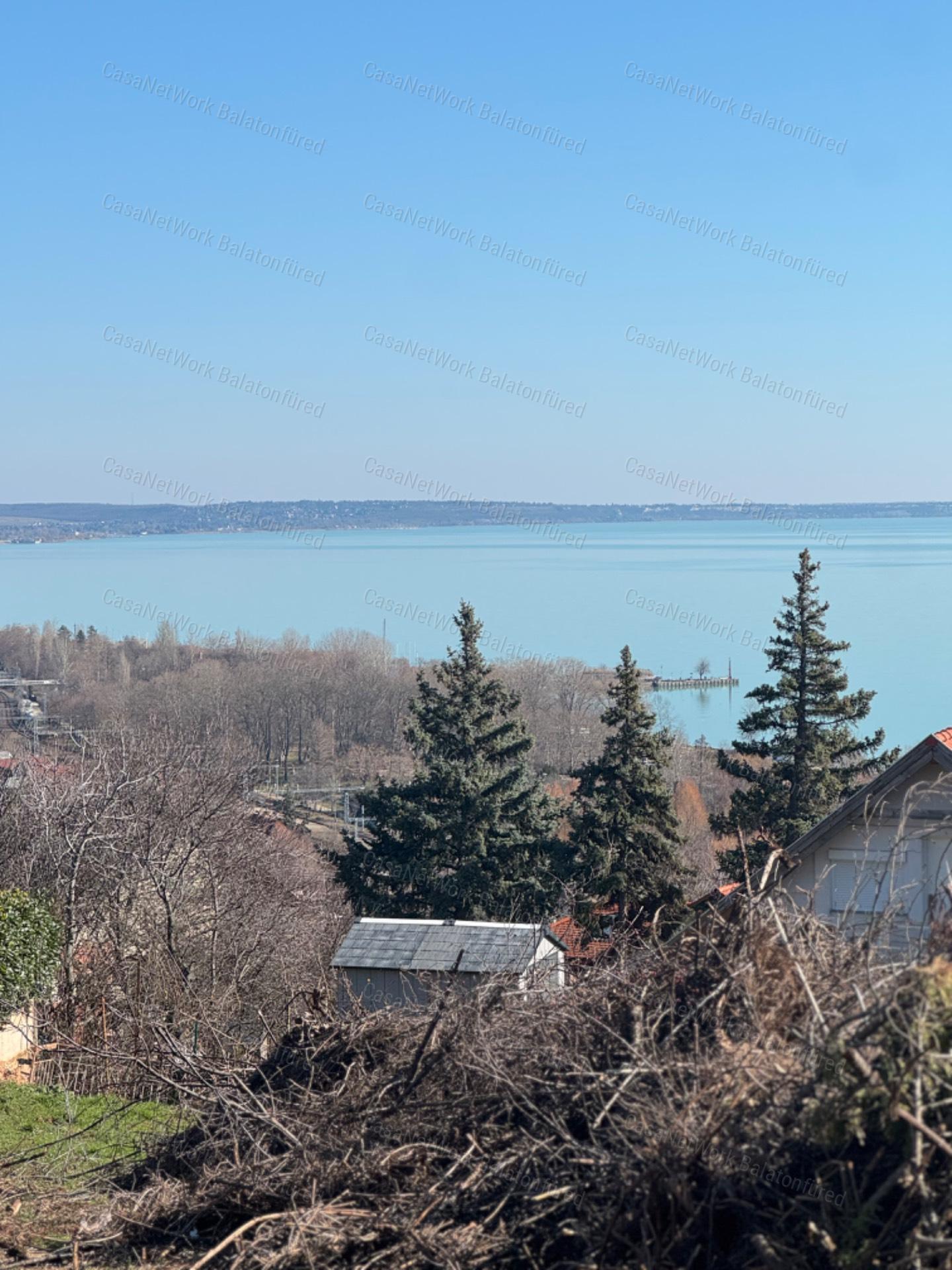 Balatonalmádi építési telek, nagy beépíthetőség