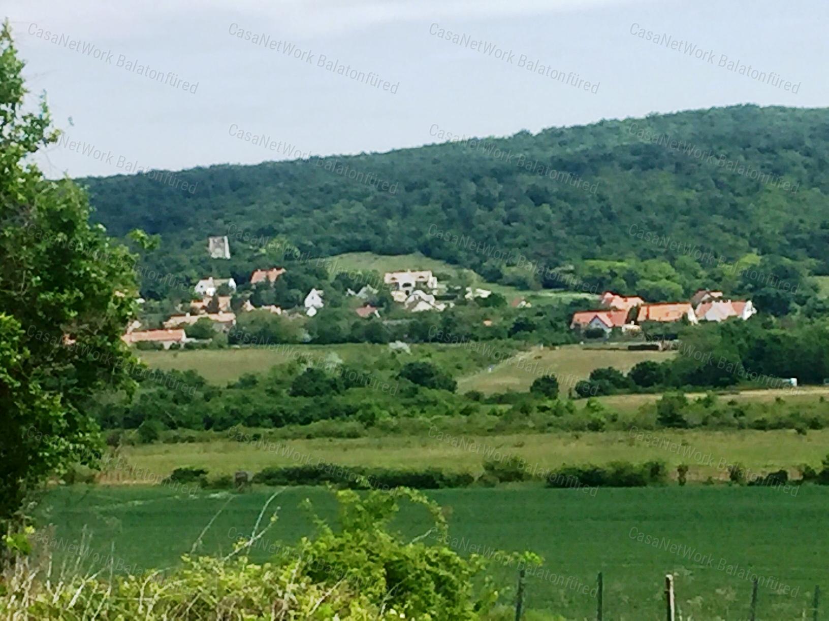 Részpanorámás terület