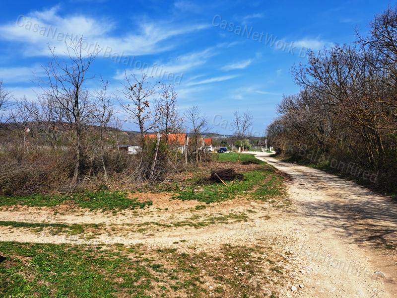Építhető terület - eladó MEZŐGAZDASÁGI TERÜLET BALATONUDVARIBAN