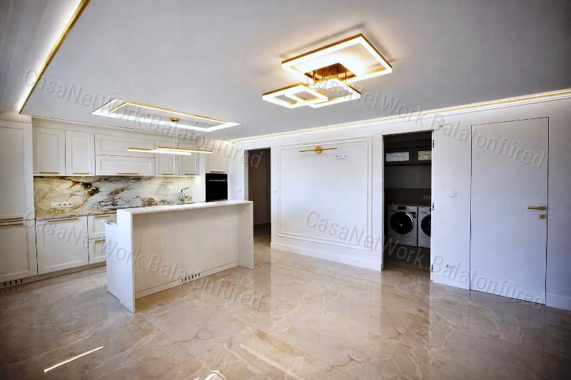 Mediterrán hangulatú, panorámás EXKLUZÍV VILLA TIHANYBAN