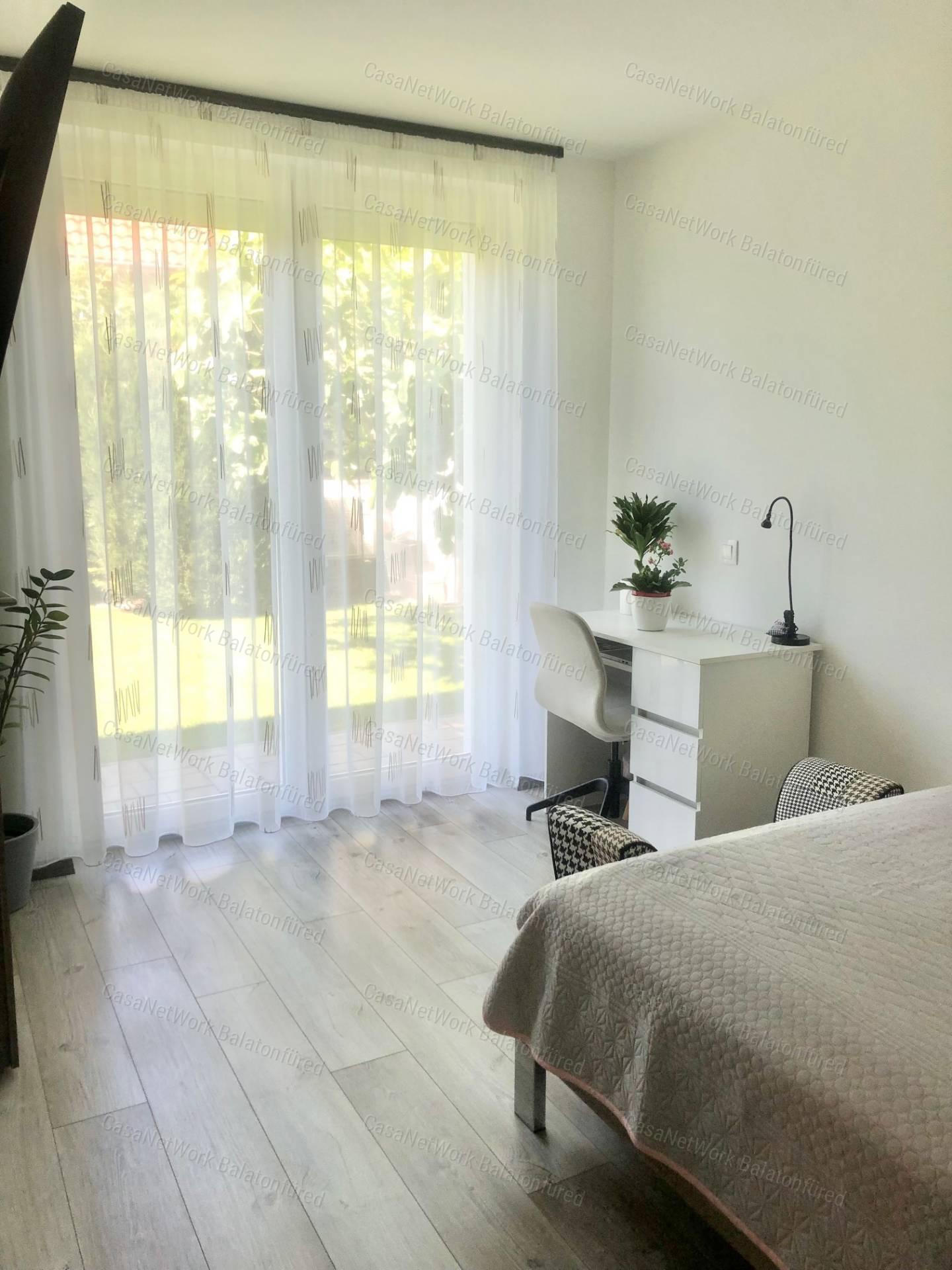 PANORÁMÁS  Prémium kategóriás LUXUS IKER CSALÁDI HÁZ