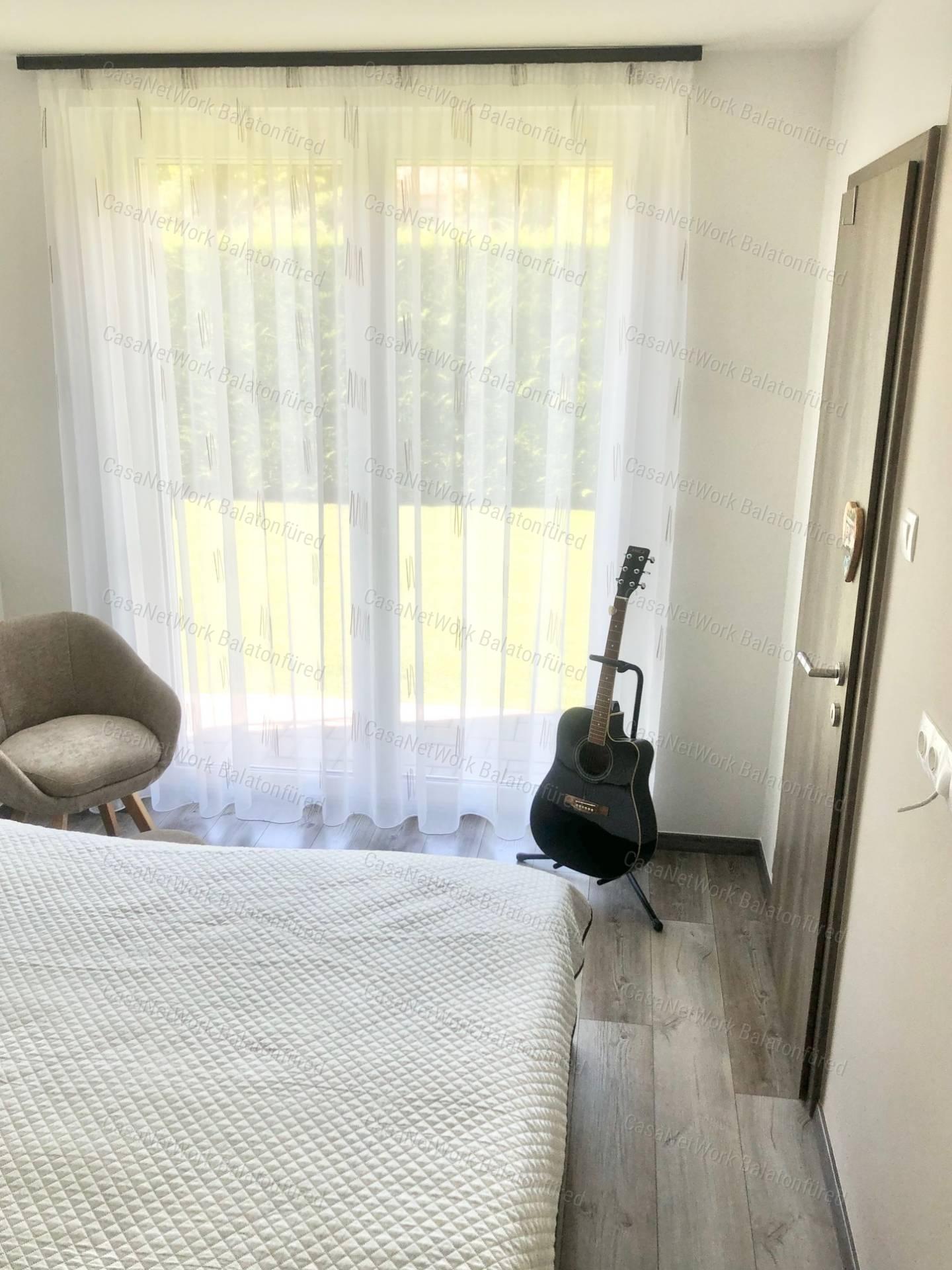 PANORÁMÁS  Prémium kategóriás LUXUS IKER CSALÁDI HÁZ
