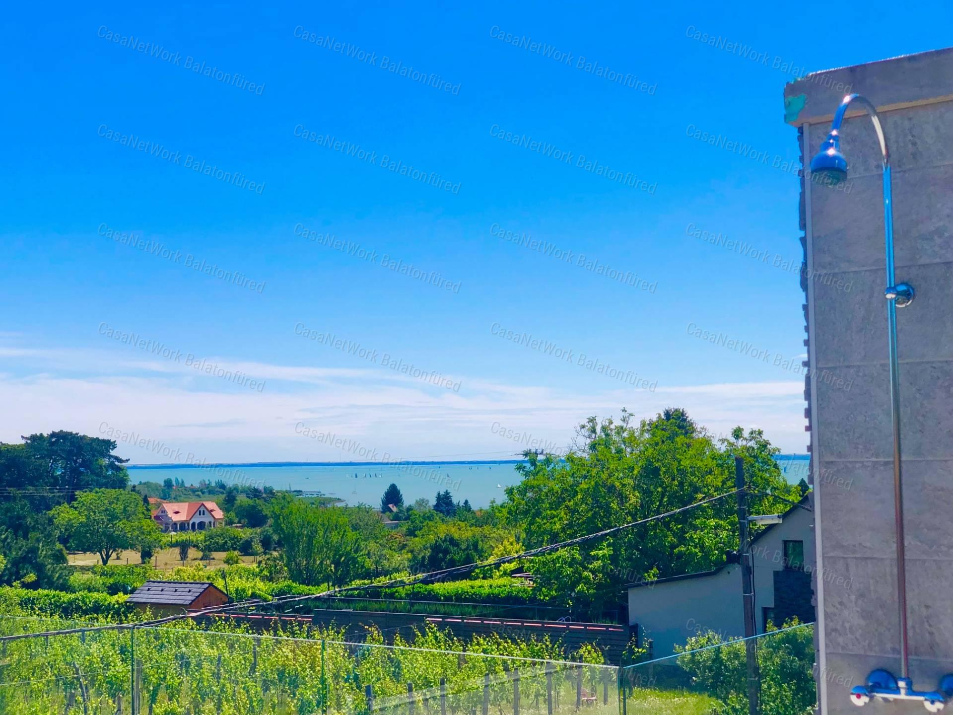 PANORÁMÁS  Prémium kategóriás LUXUS IKER CSALÁDI HÁZ