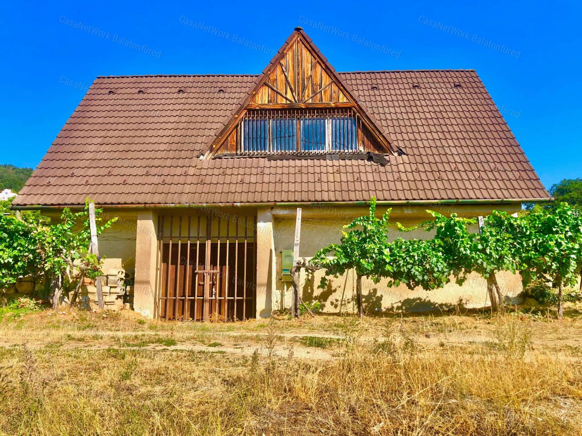 Családi szőlőbirtok ELADÓ