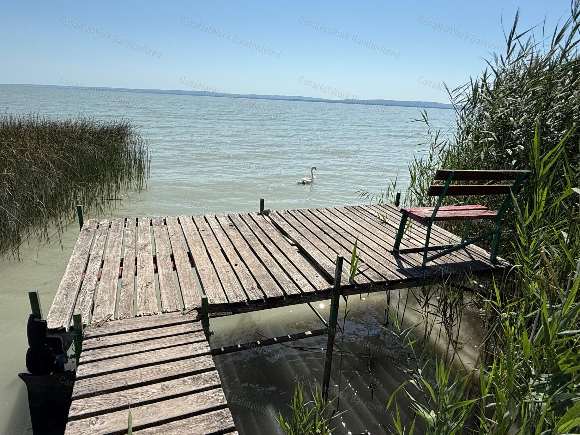 Saját stég, saját Balaton – vízparti családi ház Balatonszepezden